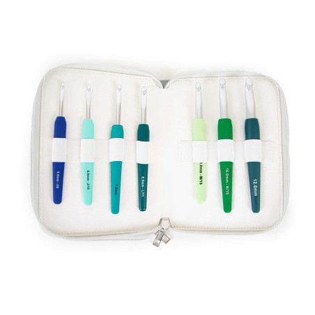 Estuche con 14 ganchillos (2mm a 12mm) colores